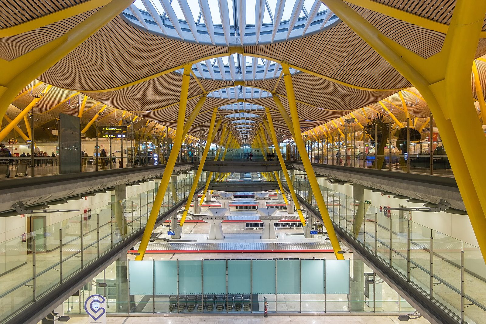 Del aeropuerto de Barajas a Usera: todas las opciones explicadas