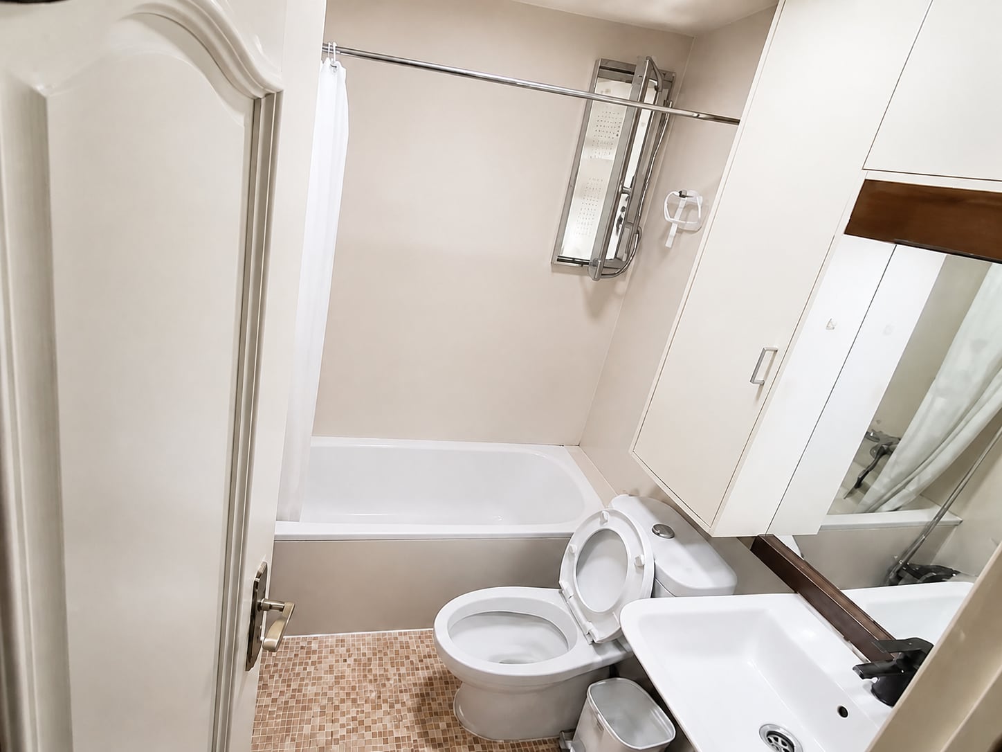 Habitación doble con balcón y A/C en Usera — foto 7
